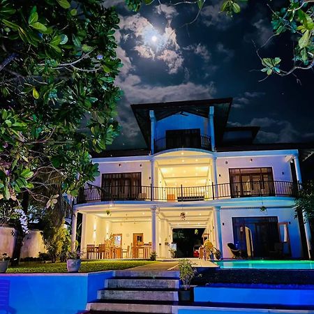 Villa Riverside Aluthgama Esterno foto