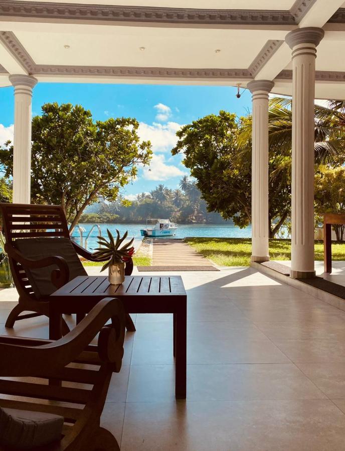 Villa Riverside Aluthgama Esterno foto