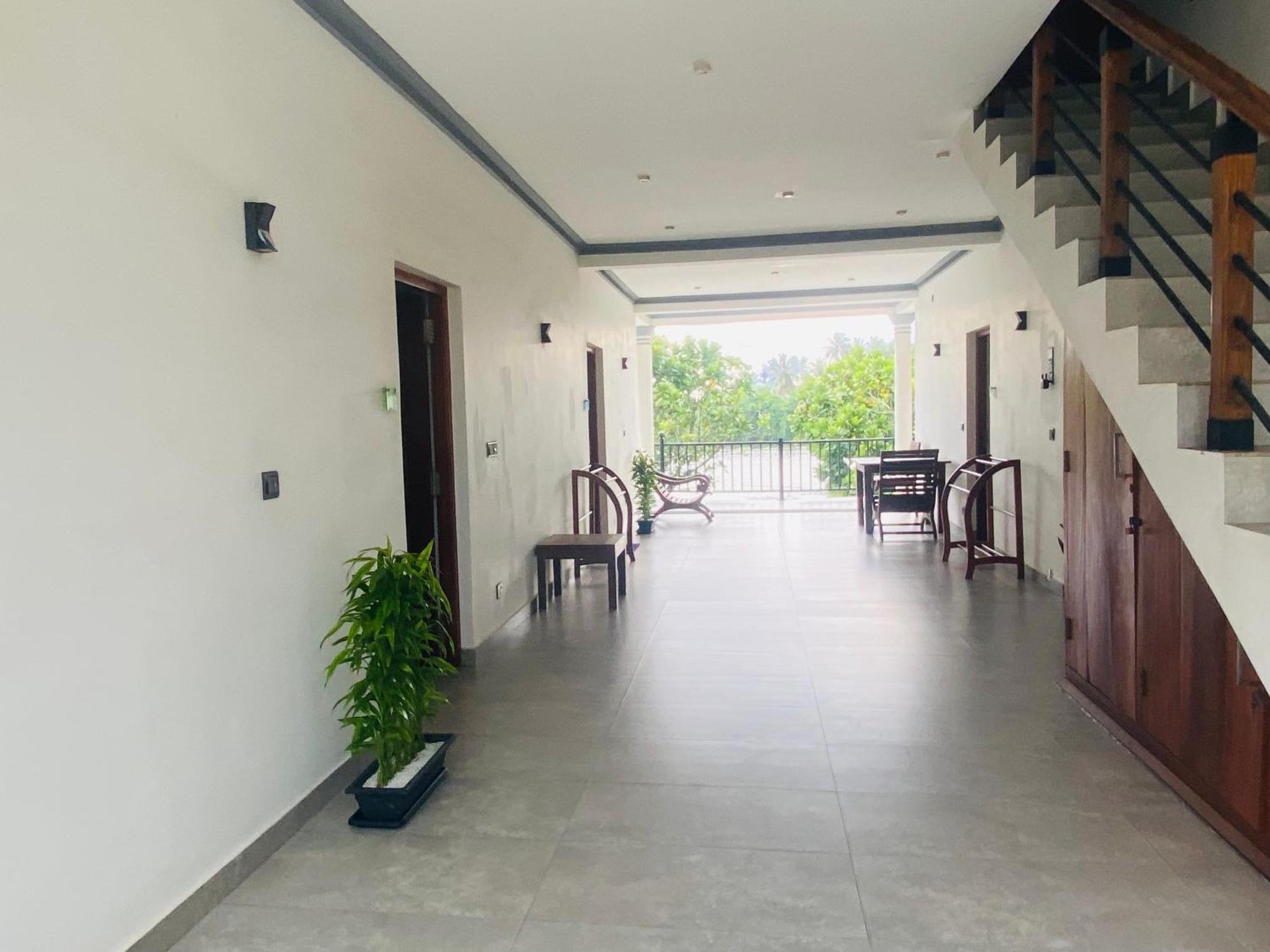 Villa Riverside Aluthgama Esterno foto